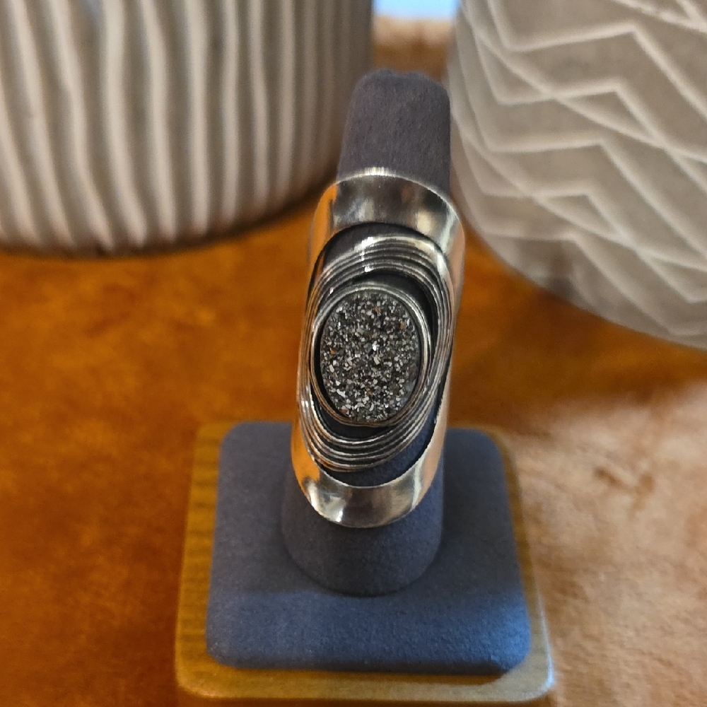 Camilla Statement Ring With Glittering Center - image 1